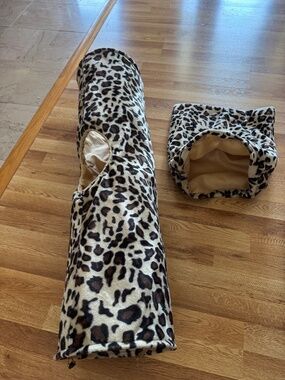 Cat Tunnel, pouch, and Litter Box Mat